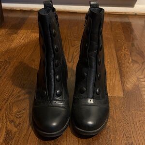 Miz Mooz Black Leather Jozie Ankle Boots with button detail, size 39 (us 8.5)
